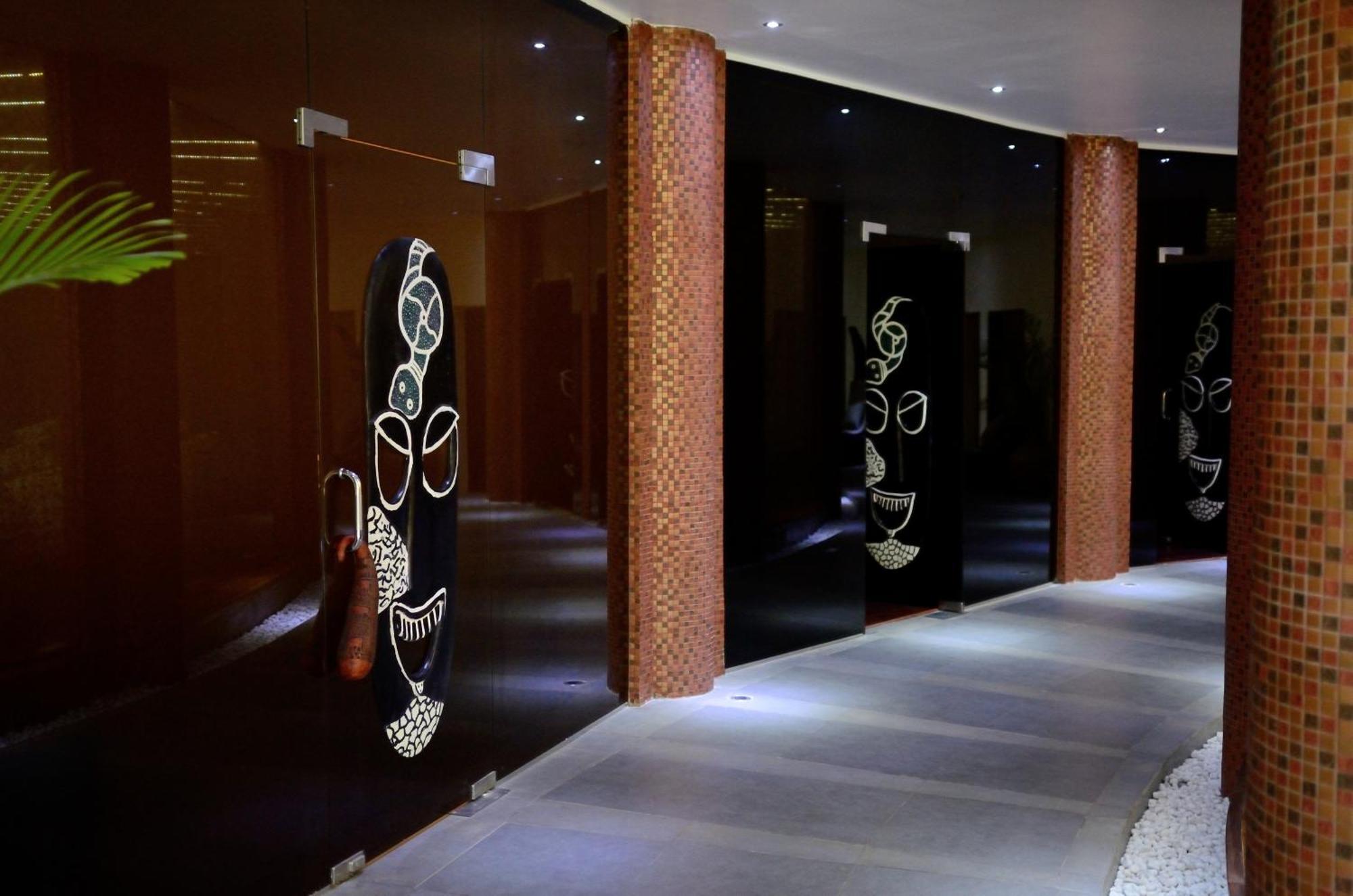 Ocean Paradise Resort & Spa Pwani Mchangani Exterior photo