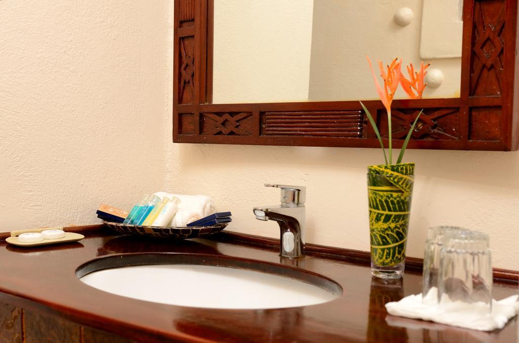 Ocean Paradise Resort & Spa Pwani Mchangani Room photo