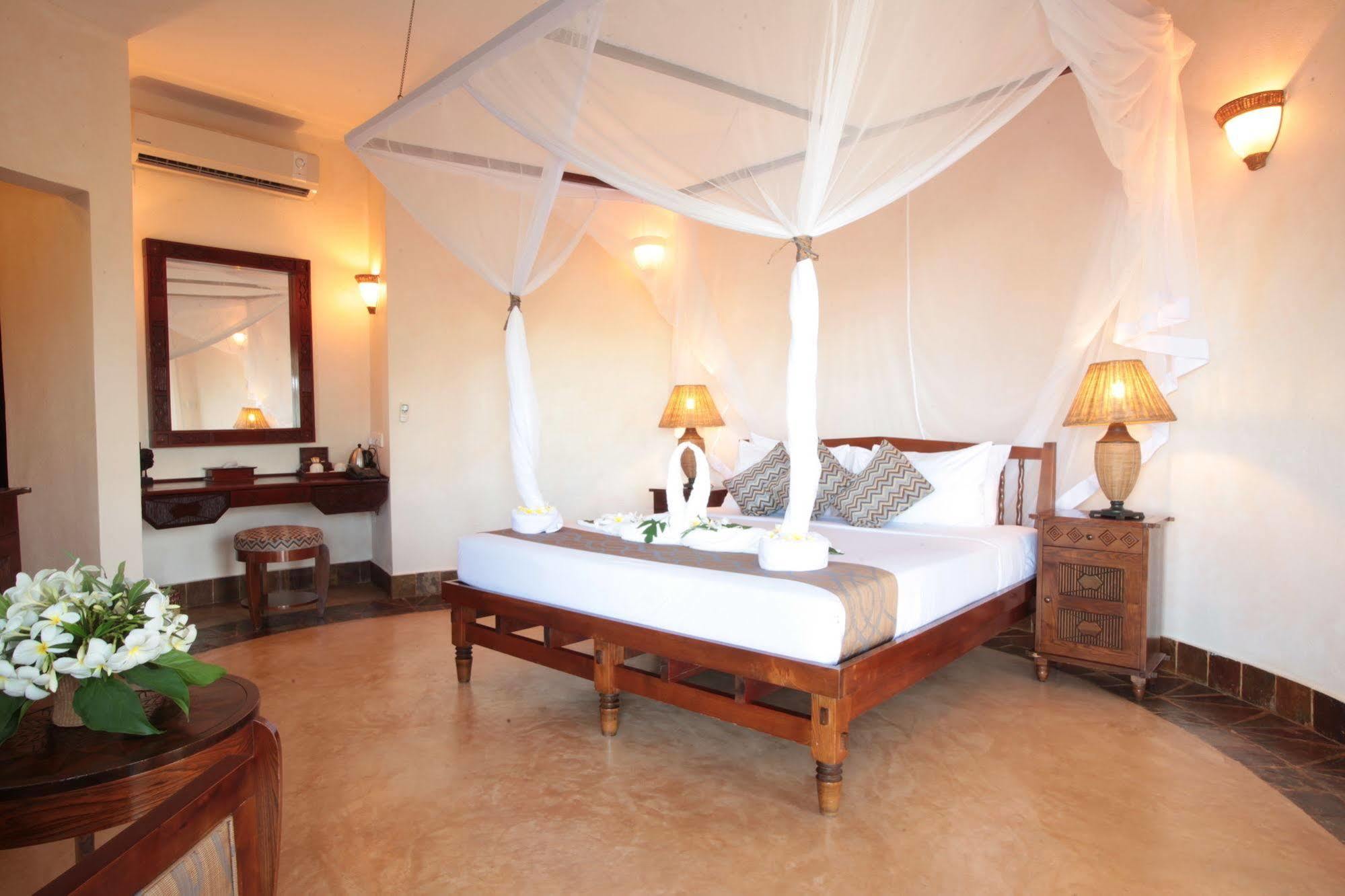 Ocean Paradise Resort & Spa Pwani Mchangani Exterior photo