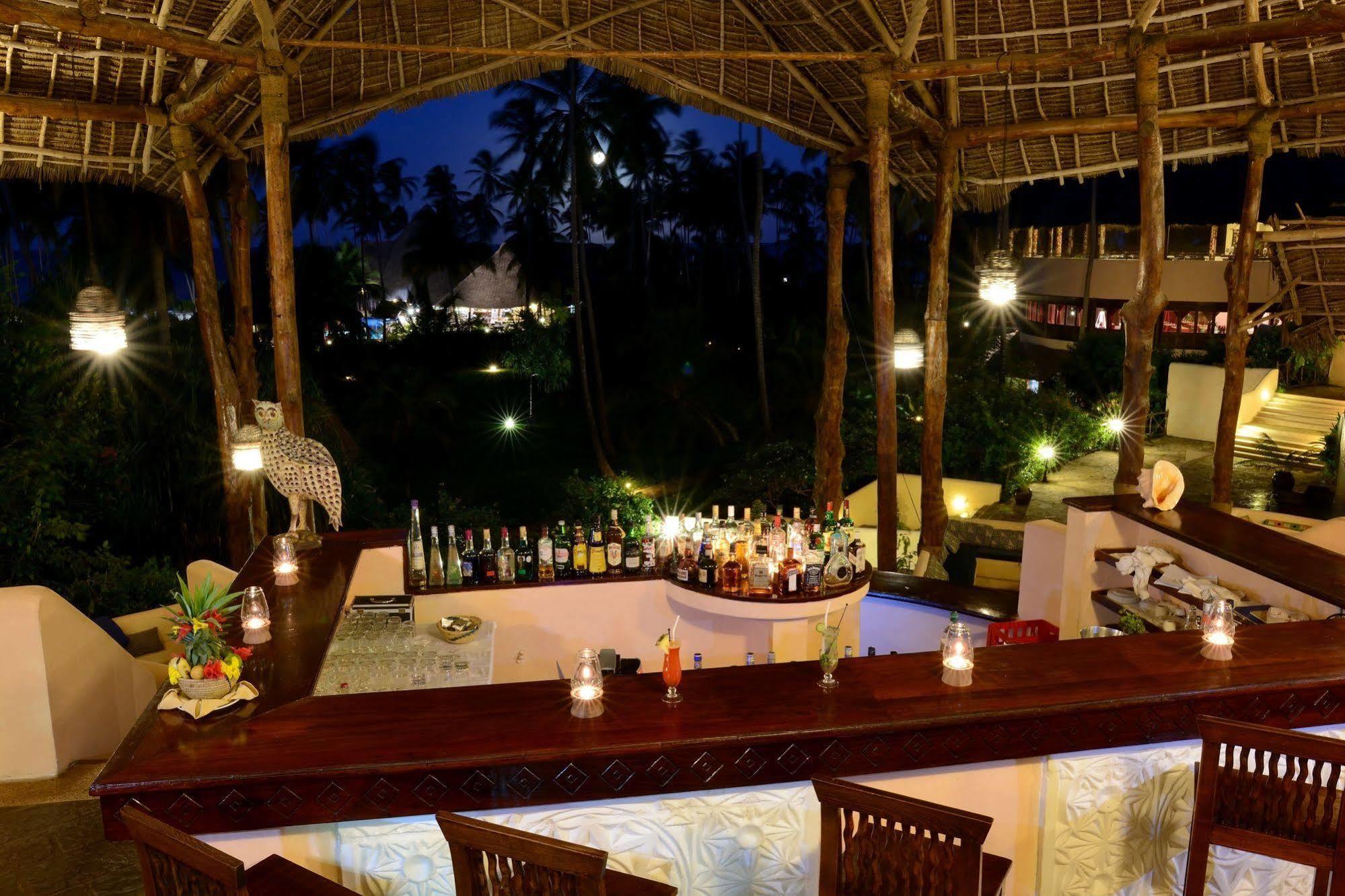 Ocean Paradise Resort & Spa Pwani Mchangani Exterior photo