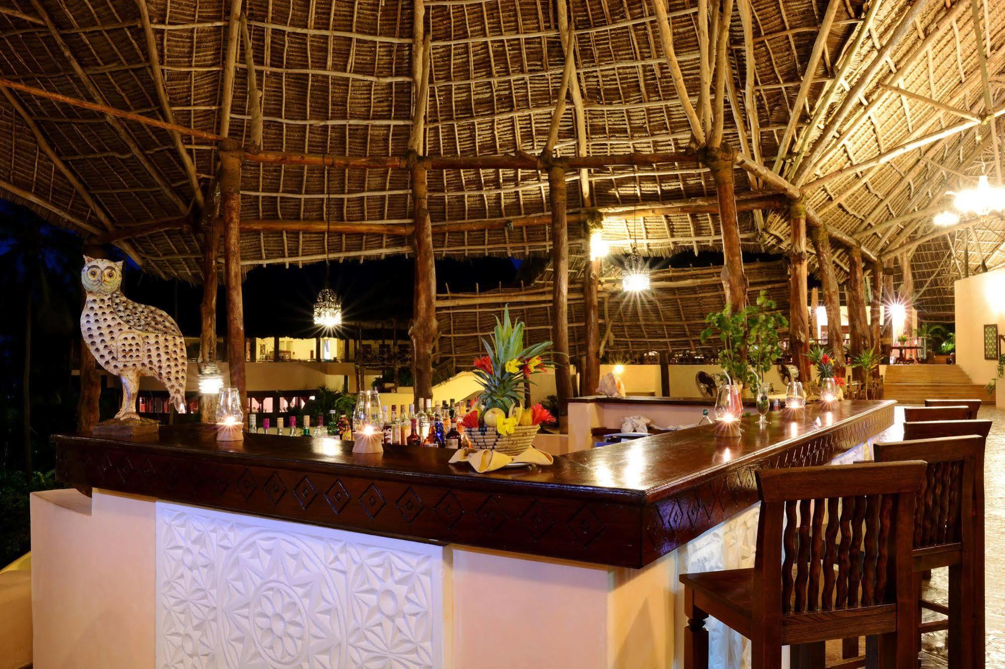 Ocean Paradise Resort & Spa Pwani Mchangani Exterior photo
