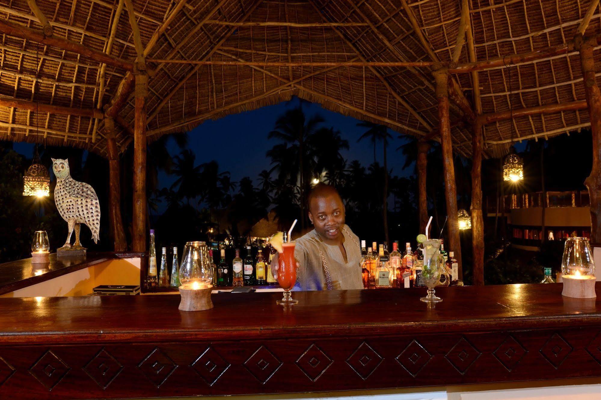 Ocean Paradise Resort & Spa Pwani Mchangani Exterior photo