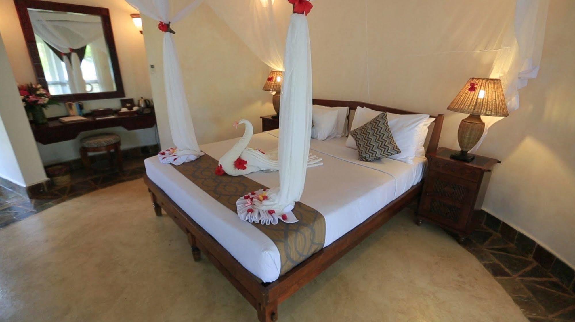 Ocean Paradise Resort & Spa Pwani Mchangani Exterior photo